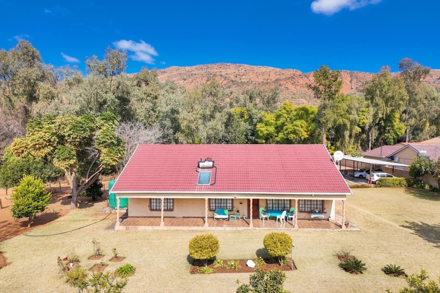 5 Bedroom Property for Sale in Donkerhoek A H North West